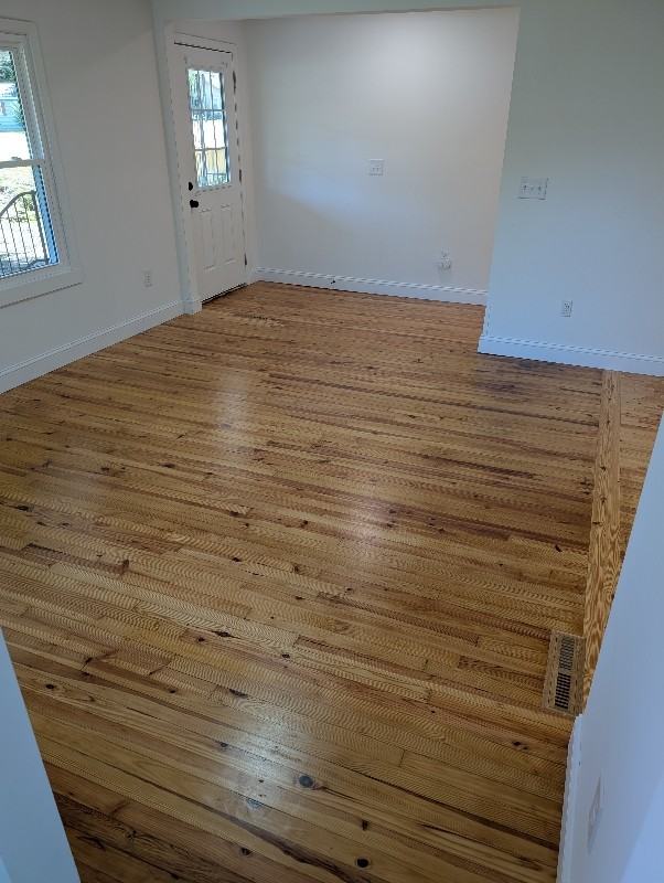 221 East Maine Avenue - Photo 4 of 14