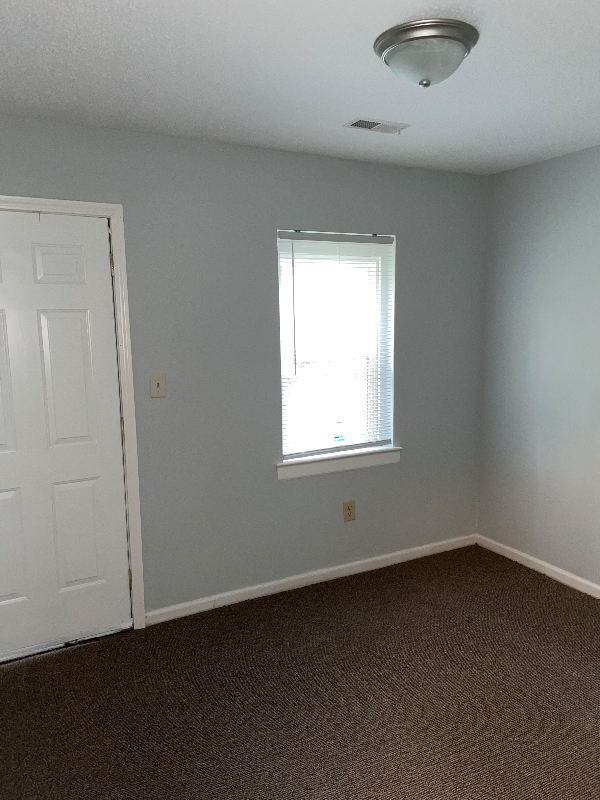 306 Mcgwigan St #6 - Photo 2 of 7