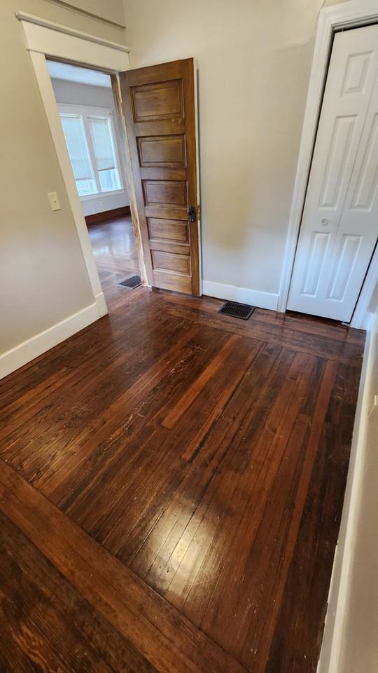 210 Tryon Street Main - Photo 2 of 11