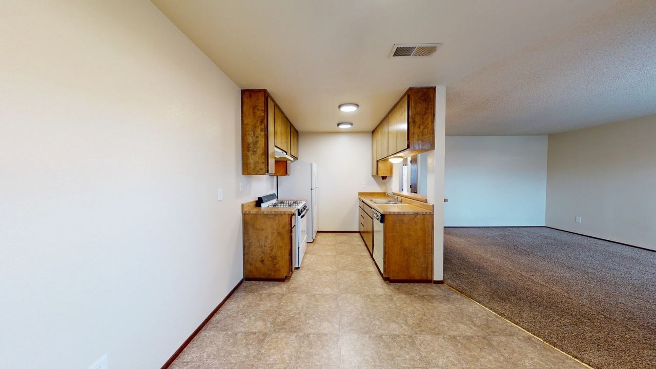 CA-0479 {2124 & 2128 Branstetter Lane} - Photo 3 of 15