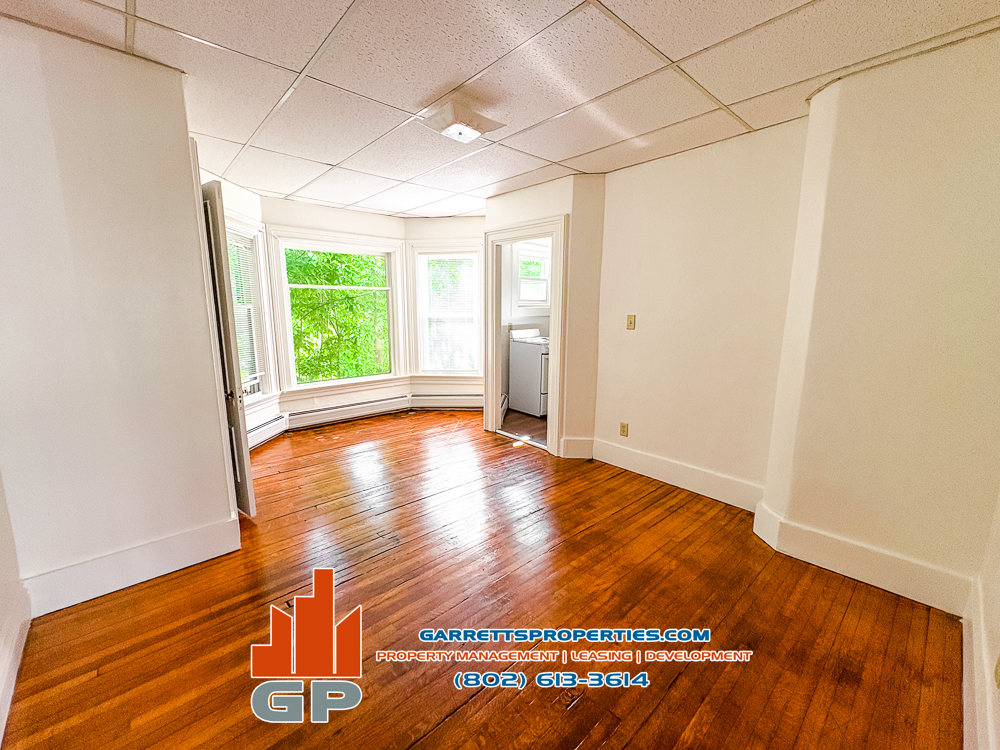 10 Loomis Street - Photo 4 of 11