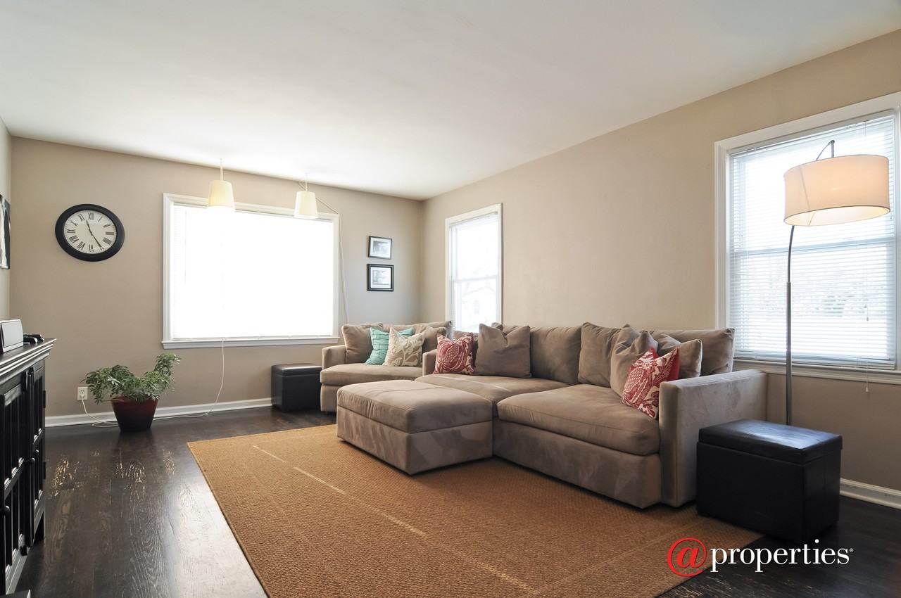 1528 76th St - Photo 2 of 6