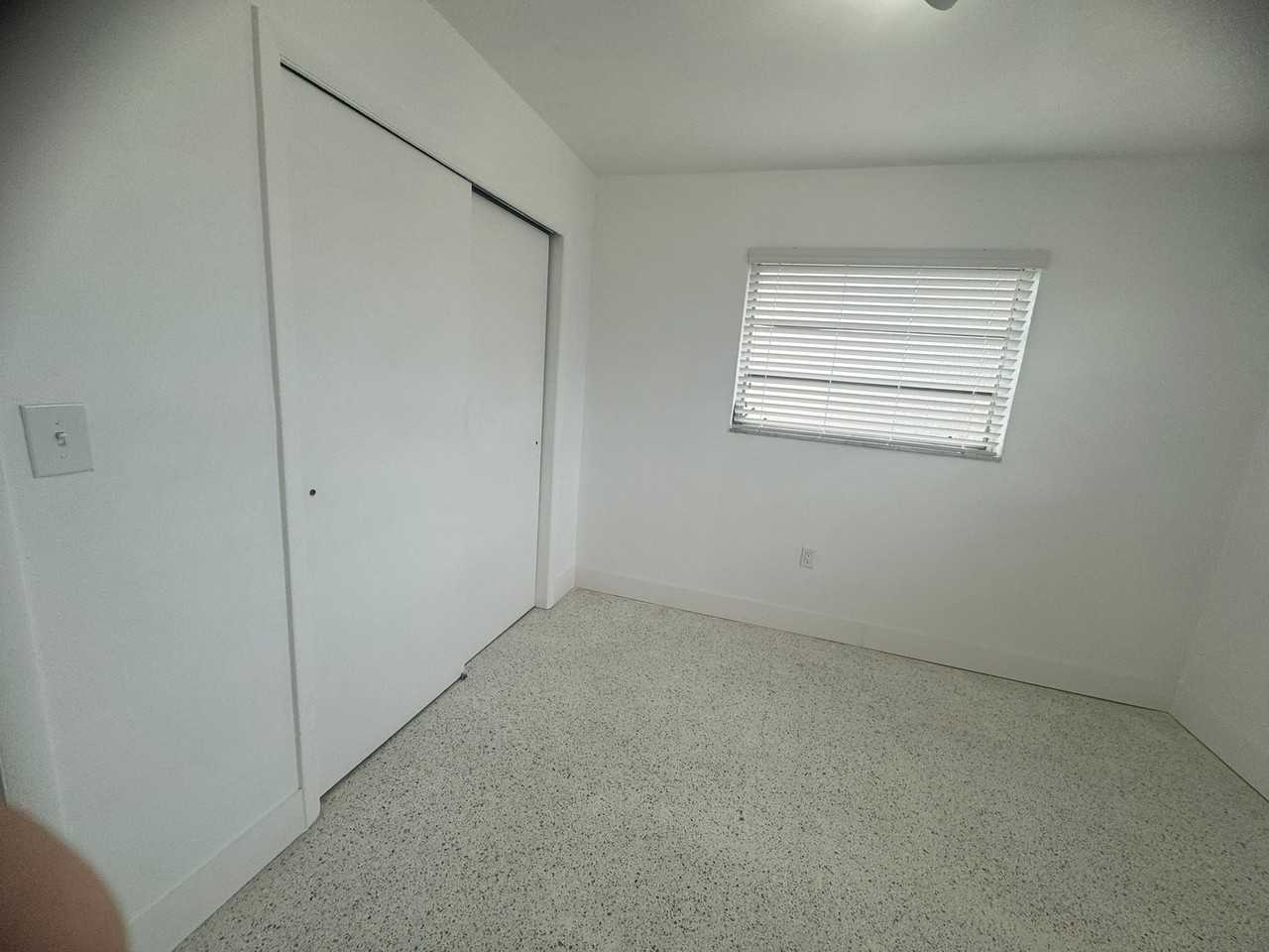 Las Brisas Apartments - Photo 2 of 11