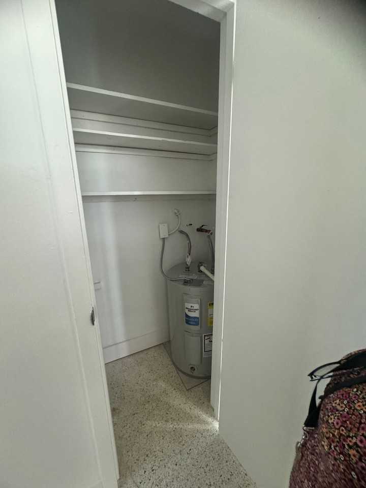 Las Brisas Apartments - Photo 5 of 11