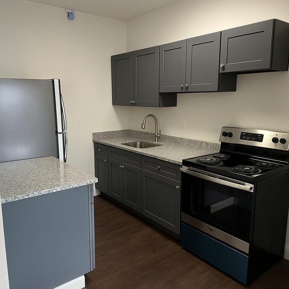 14110 Superior Road - Photo 2 of 7