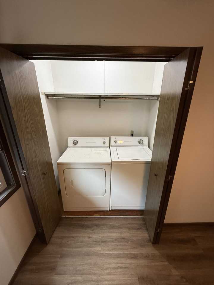 2101 Division Street - Photo 3 of 6