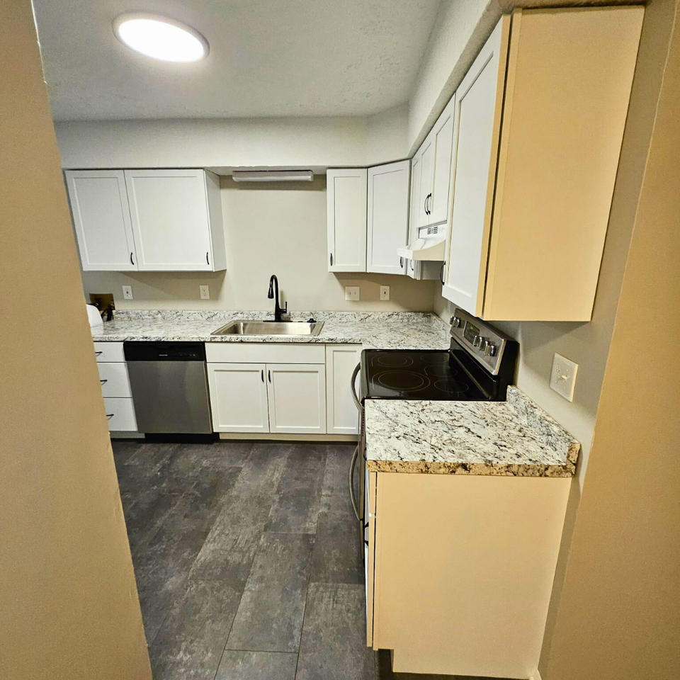 95 Buffalo Street - Photo 3 of 8