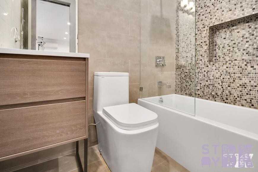 242 Parkside Avenue - Photo 5 of 6