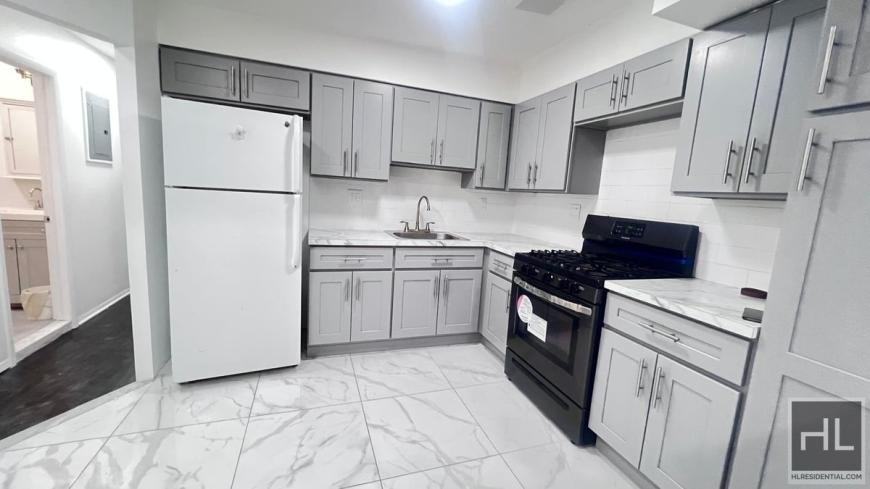 2054 E 56th St - Photo 2 of 10