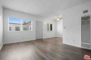 115 N Oak St #15 - Photo 1 of 1