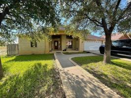 featured image of 1637 Raintree Dr