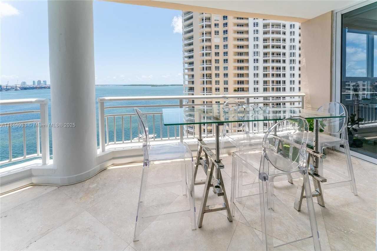 848 Brickell Key Dr #1601 - Photo 4 of 23