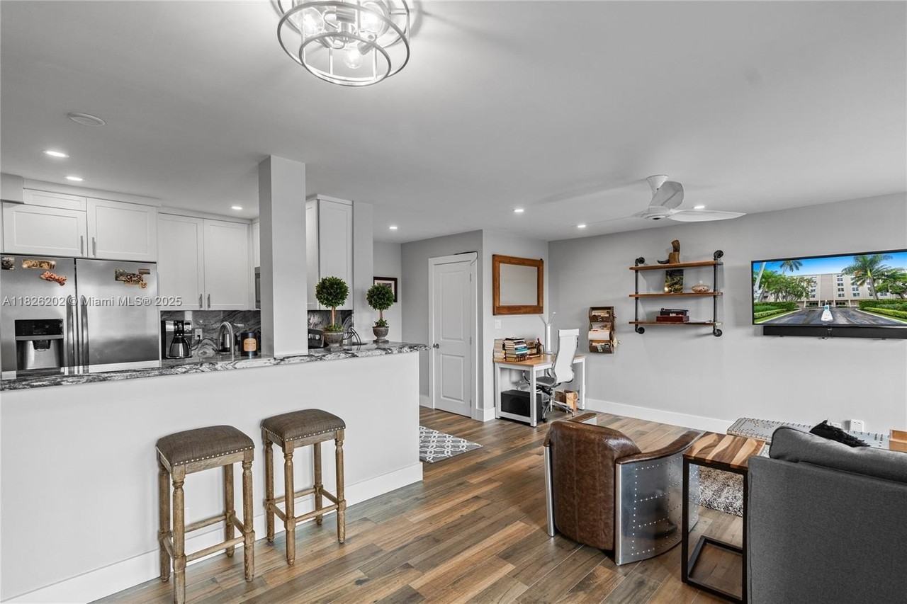 1600 Southeast 15th Street #312 - Photo 4 of 39