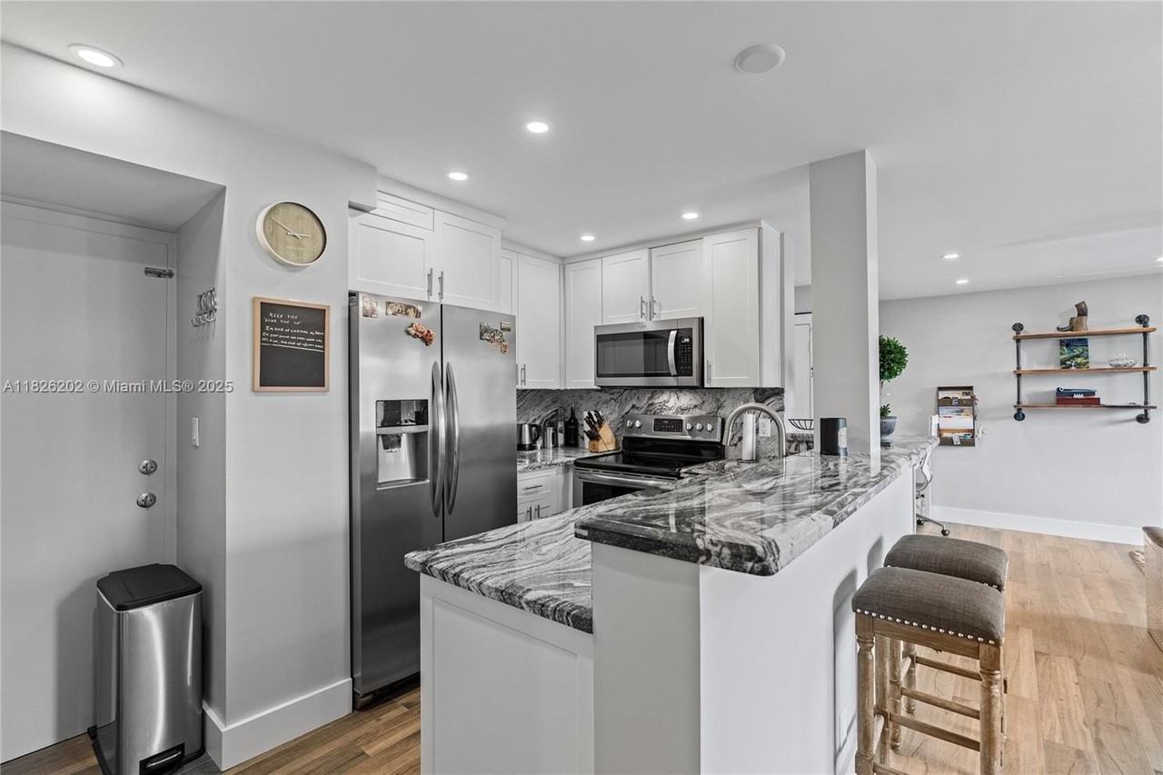 1600 Southeast 15th Street #312 - Photo 7 of 39