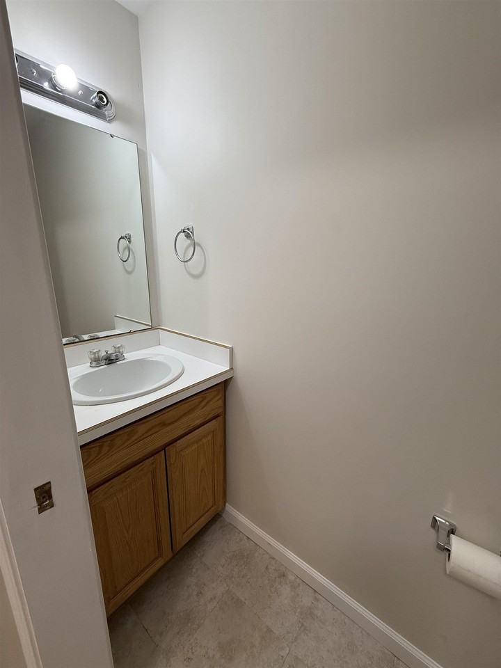 6215 Loretta Ln - Photo 7 of 16