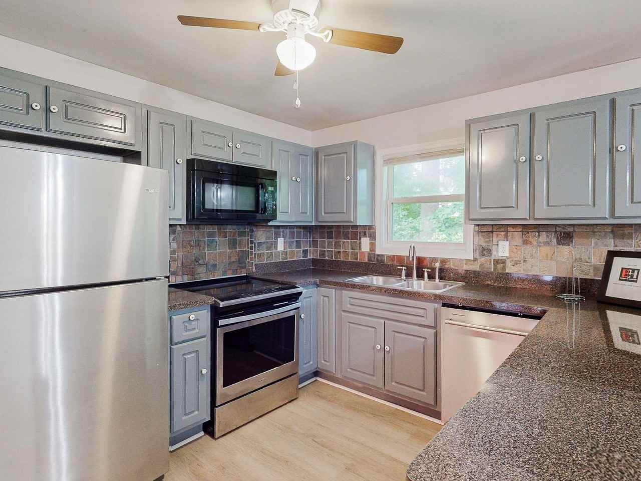 Diann Dr - Photo 3 of 7