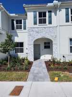 featured image of 2645 Se 17th St