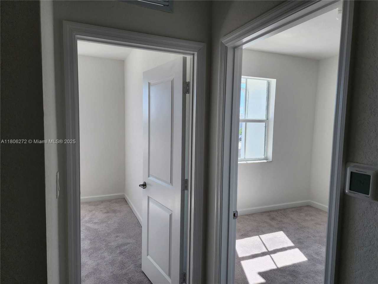 2645 Southeast 17th Street - Photo 3 of 7