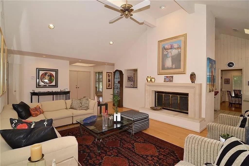 6505 Embers Rd - Photo 3 of 11