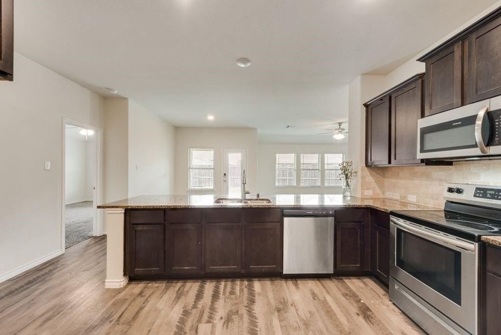 112 Lazy Berry Way - Photo 5 of 16