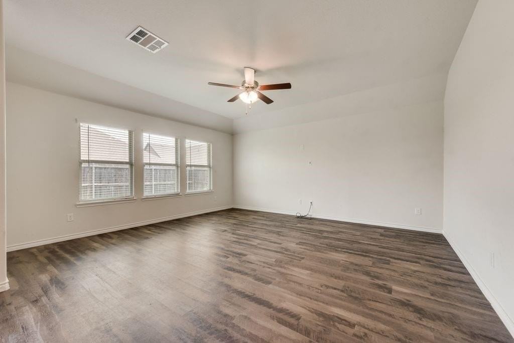 112 Lazy Berry Way - Photo 7 of 16