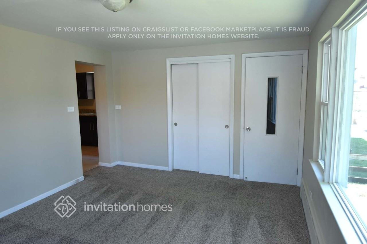 3046 Emerson St - Photo 5 of 12