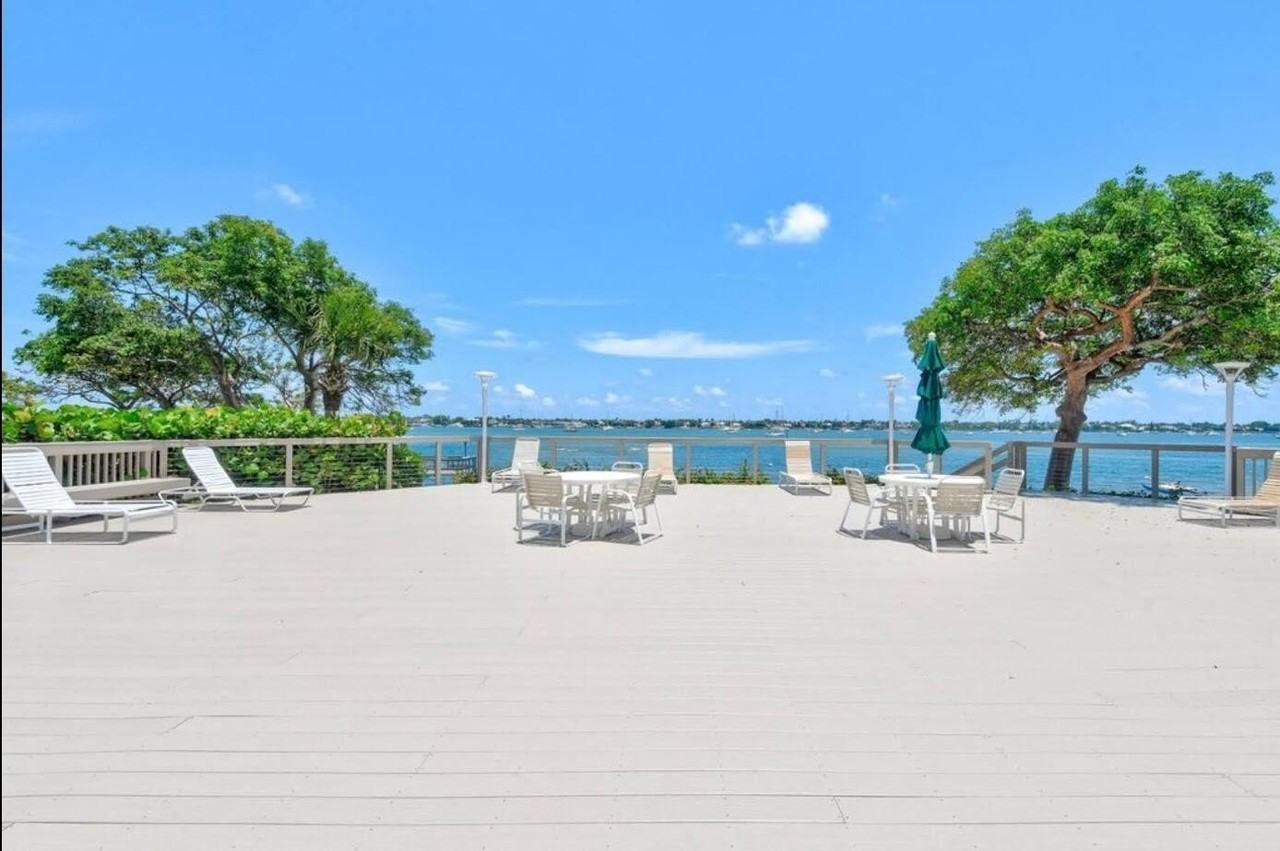 5600 N Flagler 707 Drive #707 - Photo 3 of 20