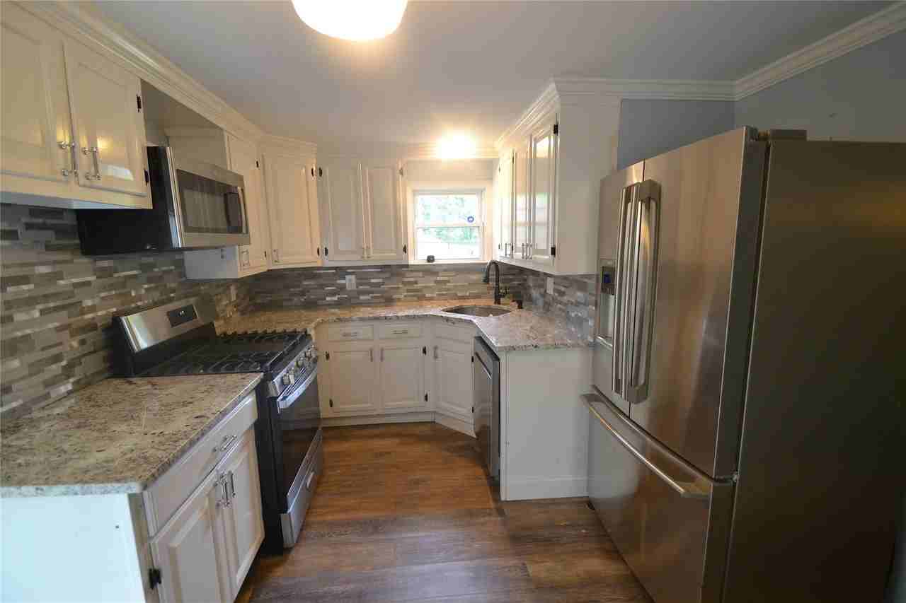 327 W Neck Rd - Photo 6 of 18