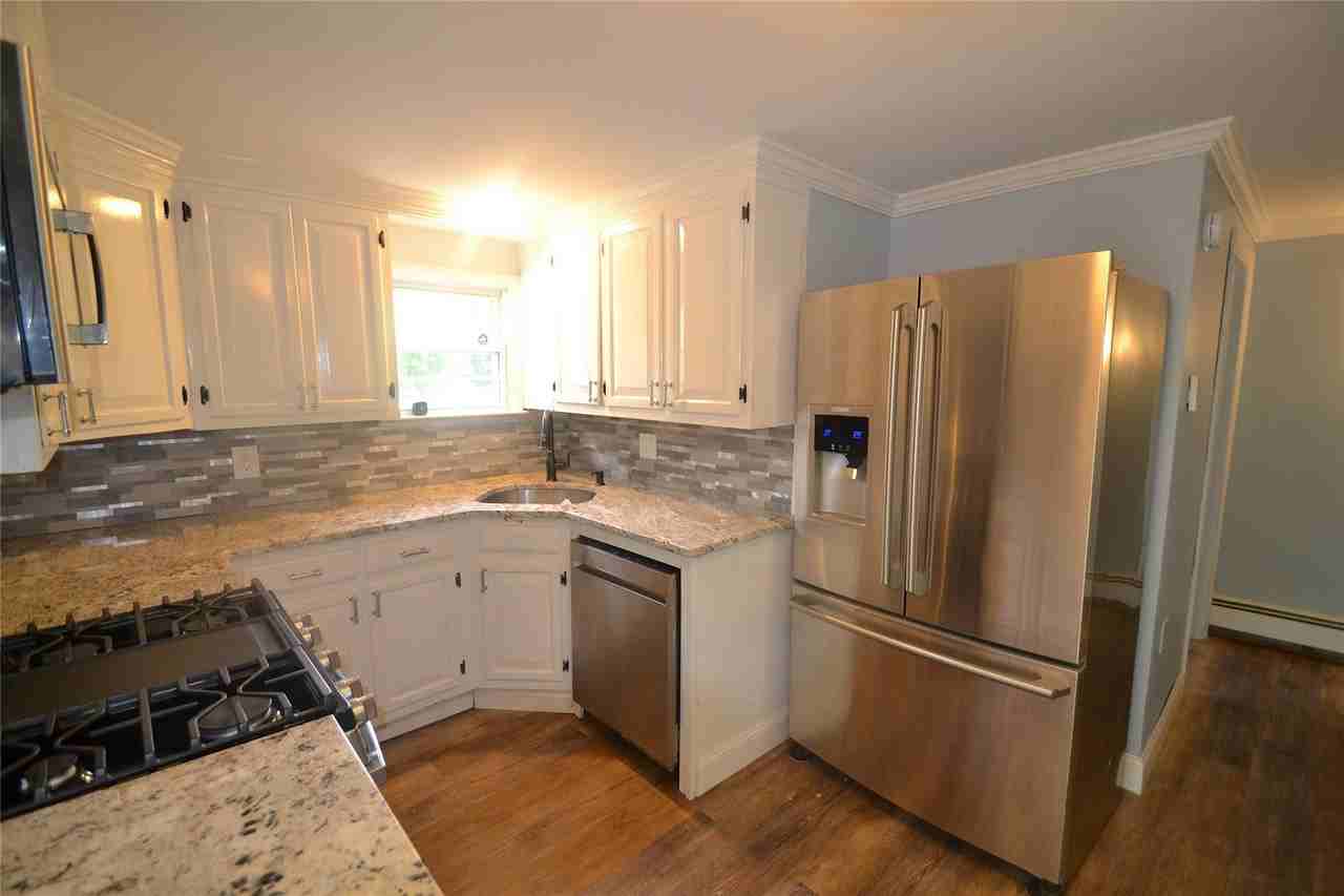 327 W Neck Rd - Photo 7 of 18