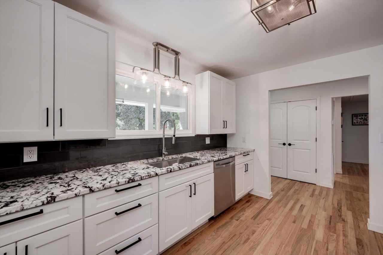 2897 Wagener Rd - Photo 4 of 35