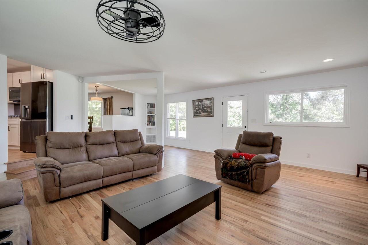 2897 Wagener Rd - Photo 6 of 35