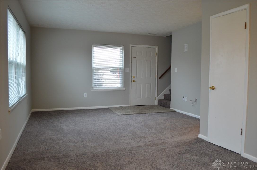 1215 Robbins Run Ct - Photo 6 of 20