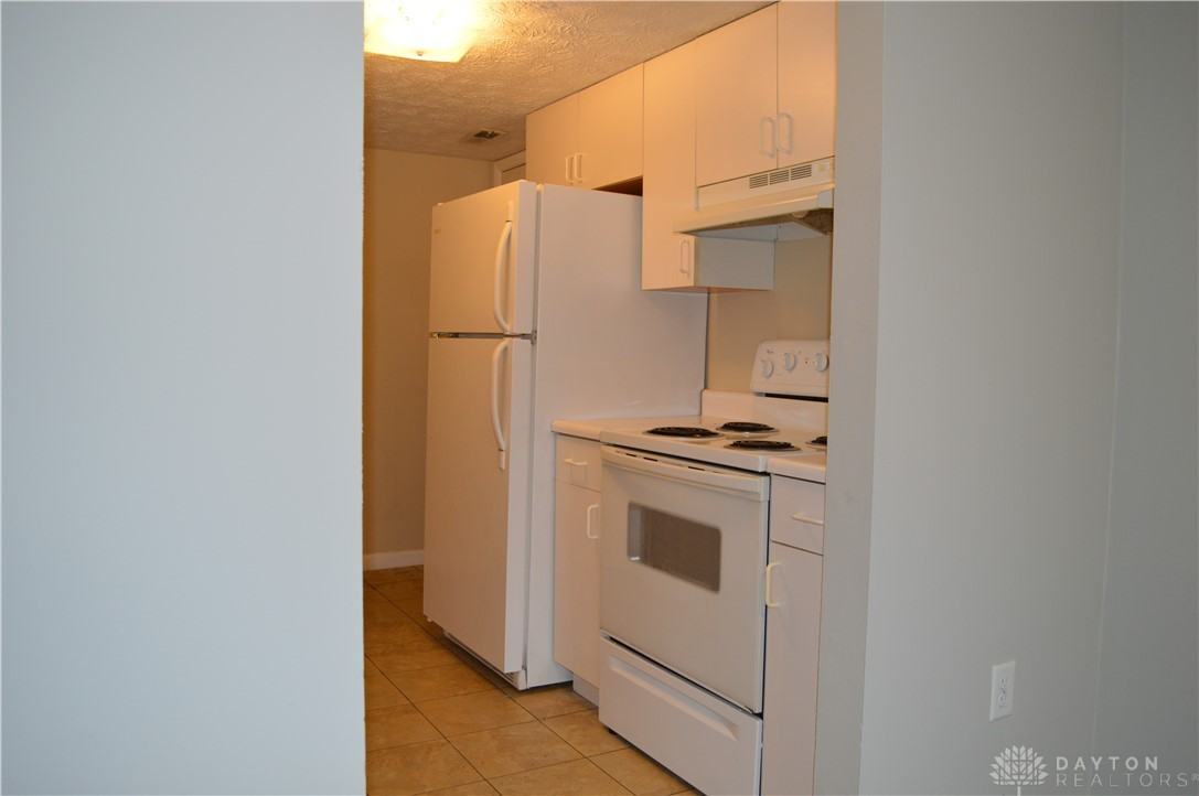 1215 Robbins Run Ct - Photo 7 of 20