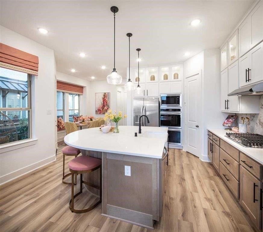 19743 Travis County Way - Photo 3 of 29