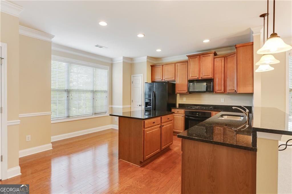 5060 Windcrest Ln - Photo 6 of 23