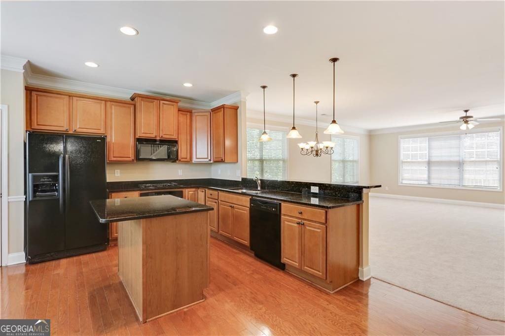 5060 Windcrest Ln - Photo 7 of 23