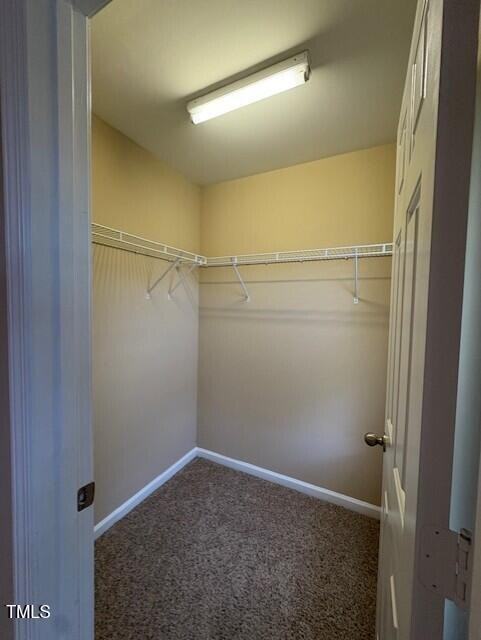 1011 Freeport Dr - Photo 7 of 12