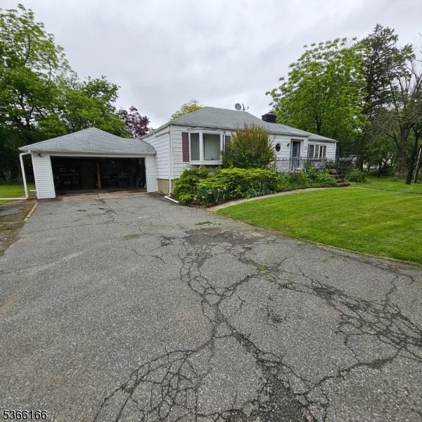 828 Tabor Rd - Photo 2 of 16