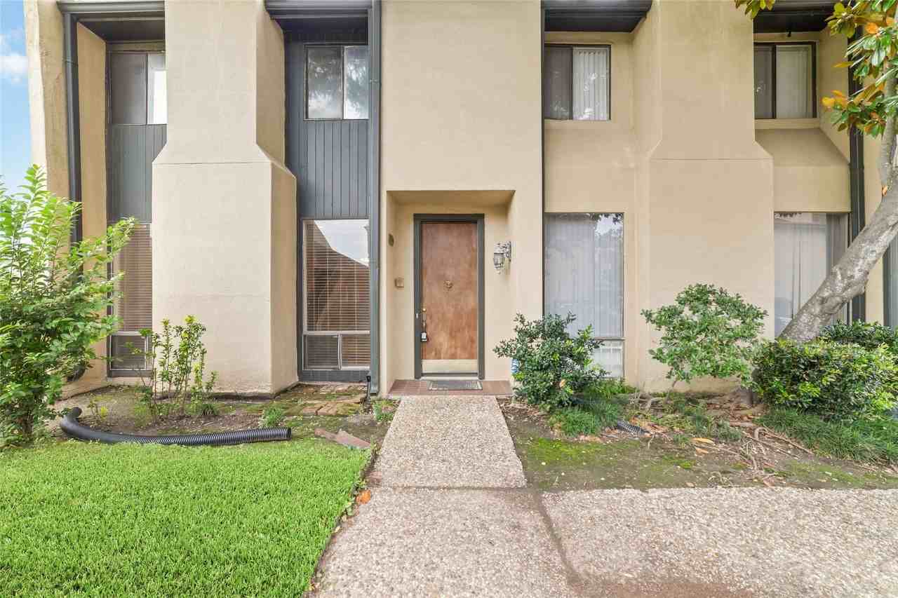 1116 Bering Dr - Photo 2 of 21