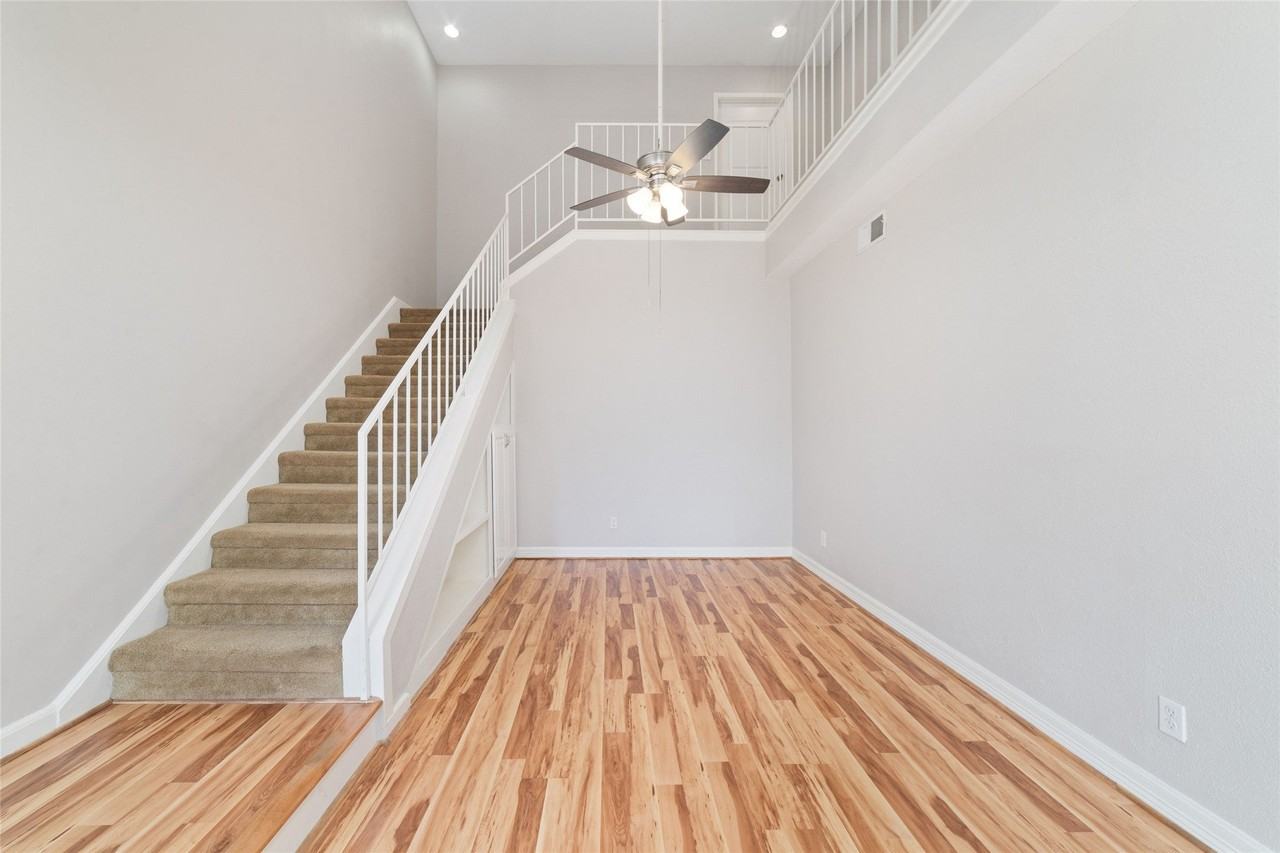 1116 Bering Dr - Photo 6 of 21