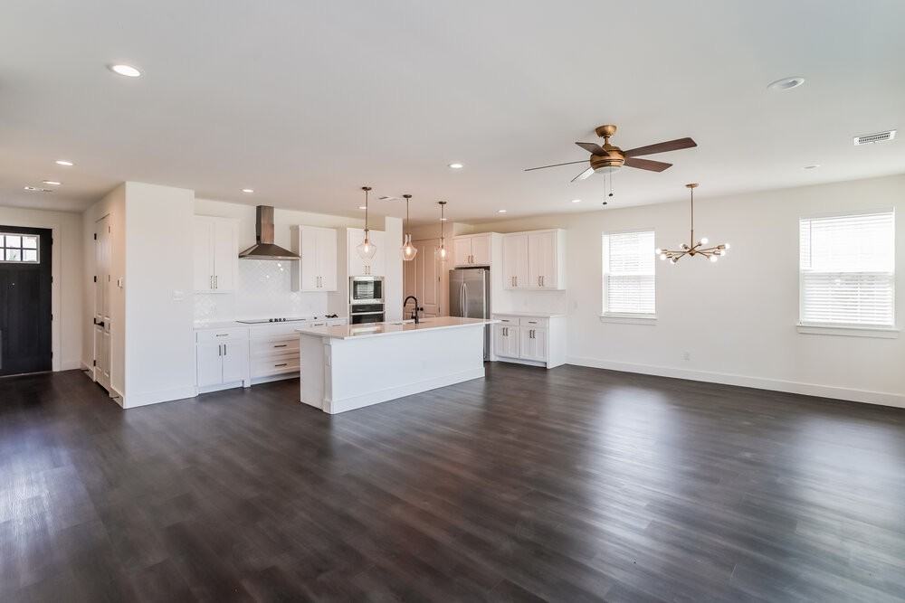 7137 9th Hole Dr - Photo 5 of 17