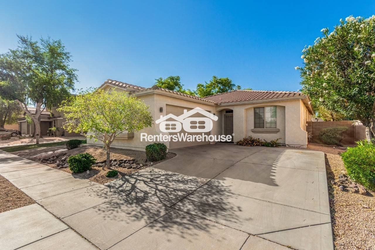 17392 W Morning Glory St - Photo 2 of 24