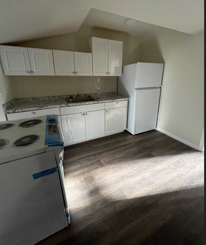 2715 Dundeen St - Photo 3 of 7