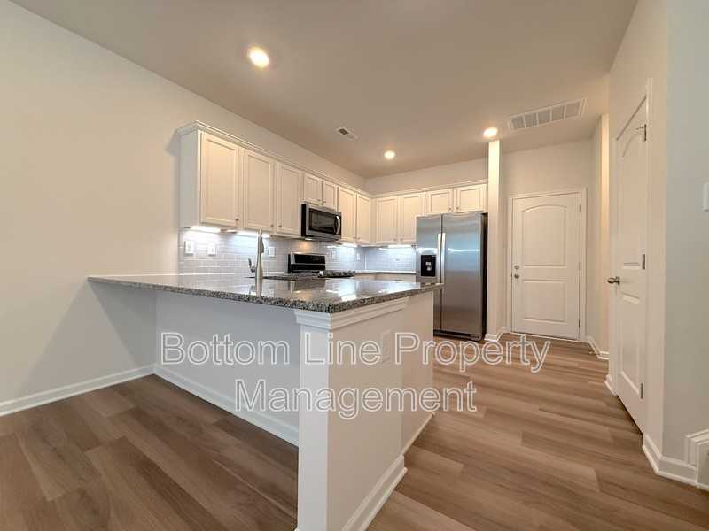 3409 Glenn Hope Way - Photo 4 of 31