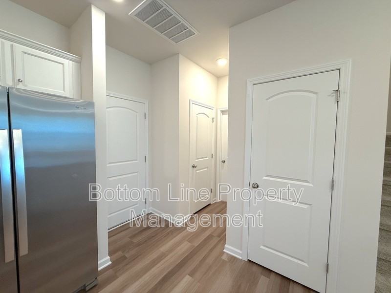 3409 Glenn Hope Way - Photo 7 of 31