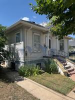 featured image of 912 E Park Ave