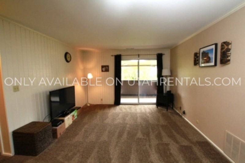 258 W Garden Park - Photo 2 of 30