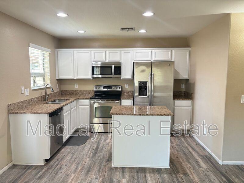 7265 W Glenn Dr - Photo 4 of 22