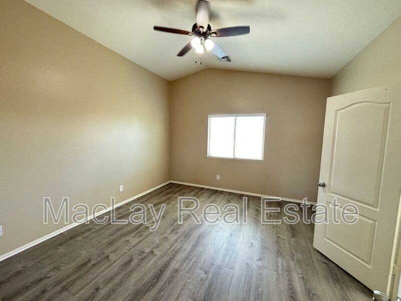 7265 W Glenn Dr - Photo 7 of 22