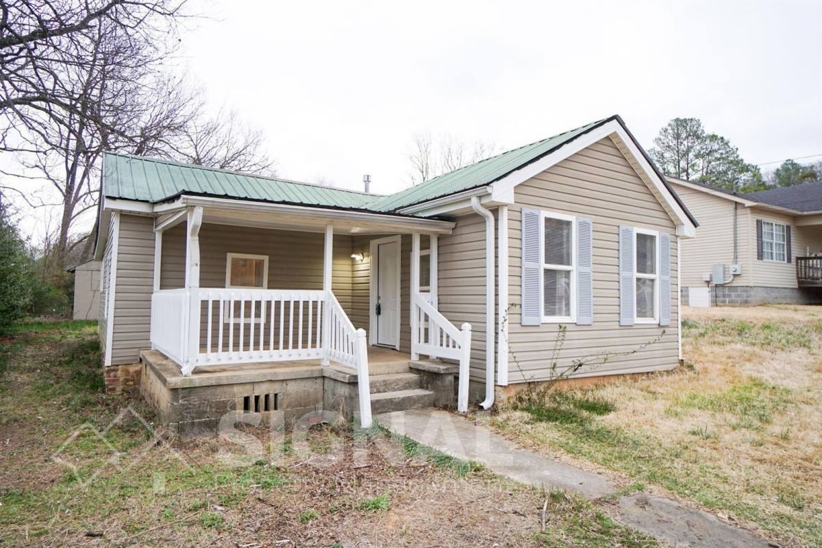 8432 Lawley Ave - Photo 2 of 10